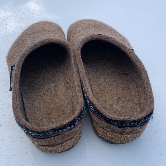 Haflinger Wool Clogs - Picture 3 of 5